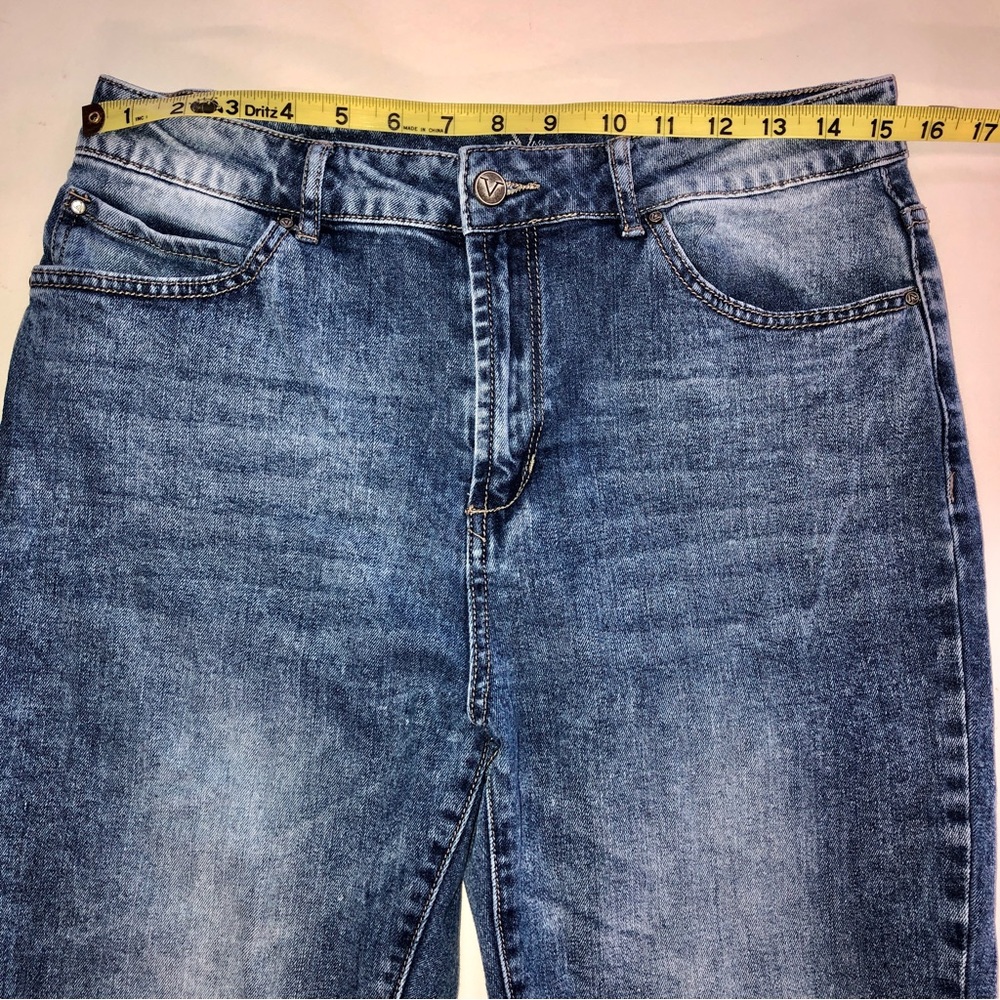 Versace 19.69 Abbigliamento Sportivo SRL Distressed High-Rise Jeans (30/10) - Picture 7 of 17